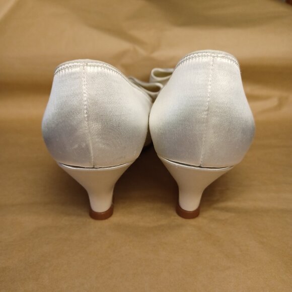 Vintage 80s Dyeable Satin Wedding Shoes - Picture 6 of 12